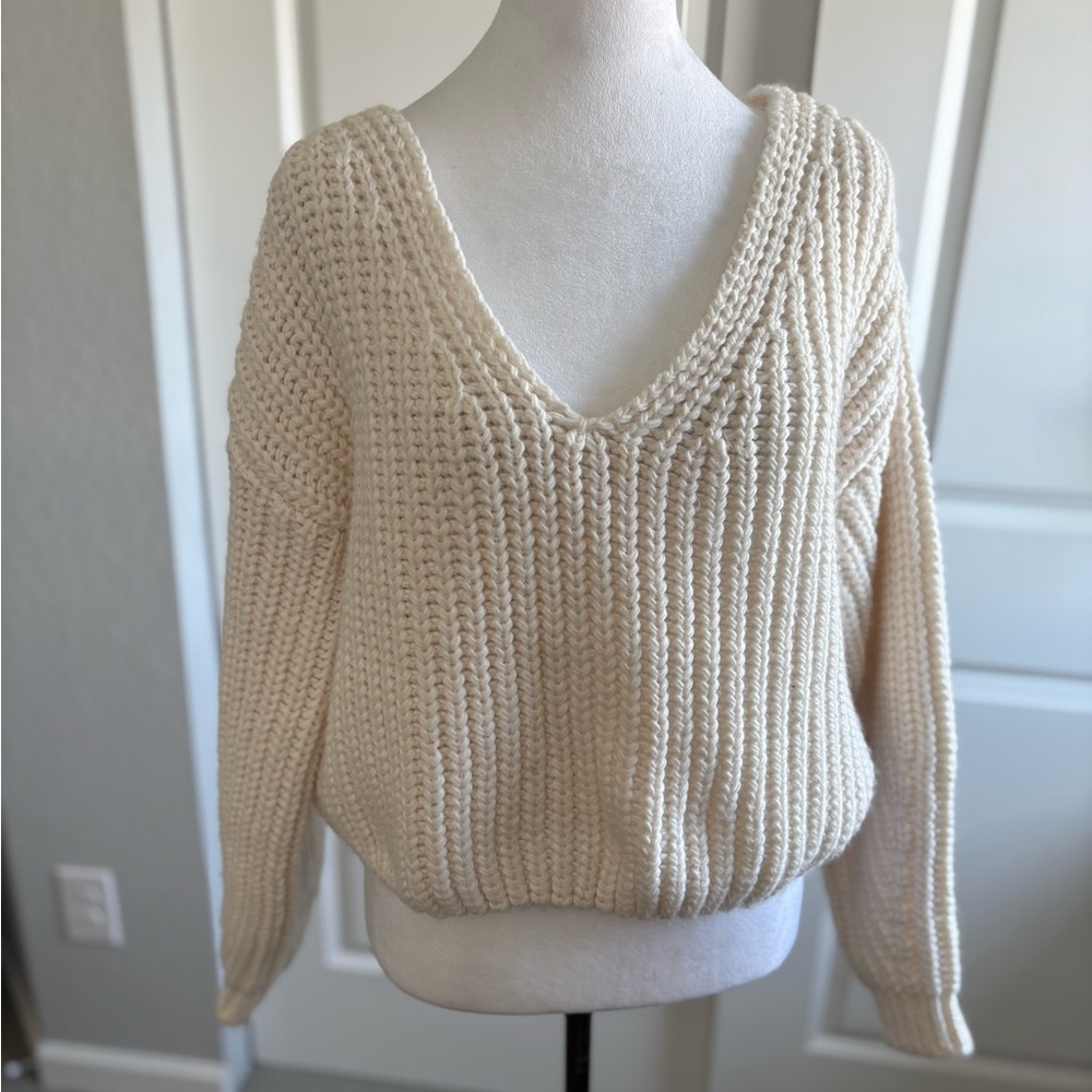 H&M Off-White V-Neck Sweater